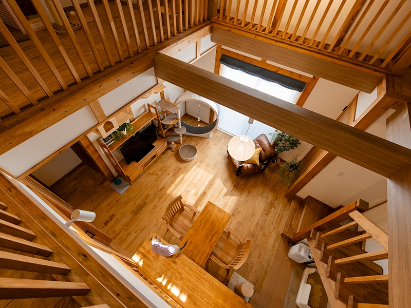 吹抜けリビング①