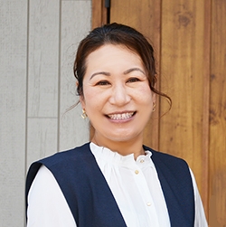 スタッフ紹介